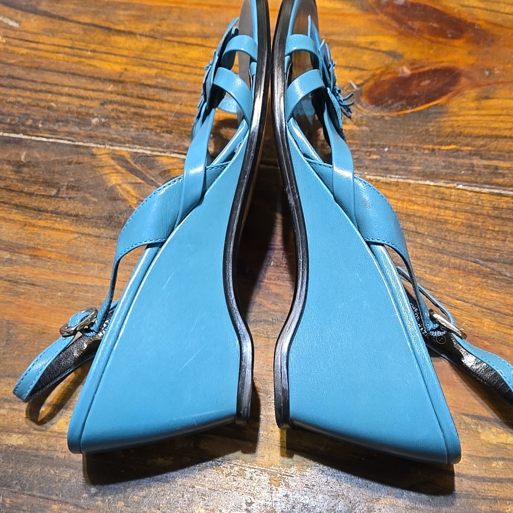 Etienne Aigner Petal Teal Floral Leather Sandals Size 8 - Picture 6 of 9